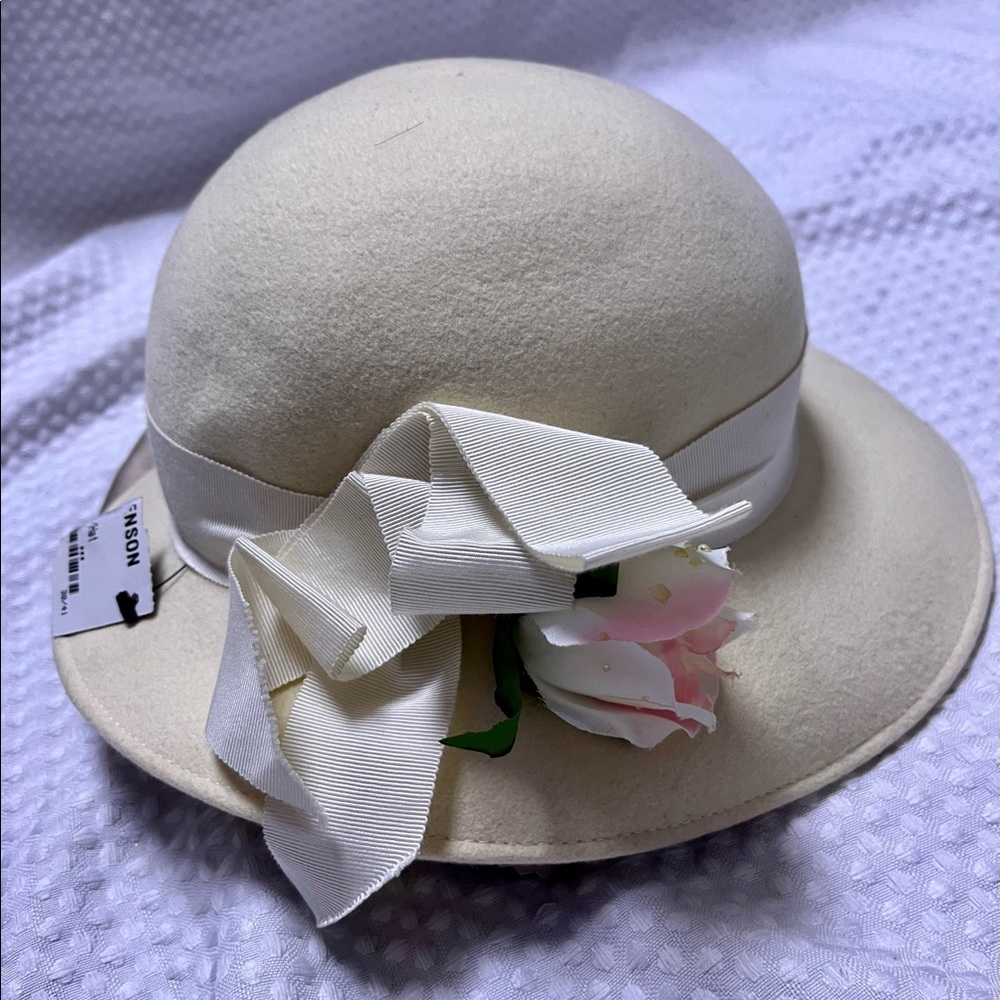 Off white Wool Hat